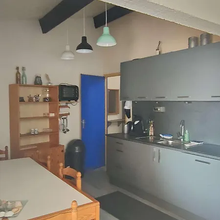 T3 Avec Balcon Et Parking, Acces Piscine, Espaces Sportifs - Fr-1-195-96 شقة *