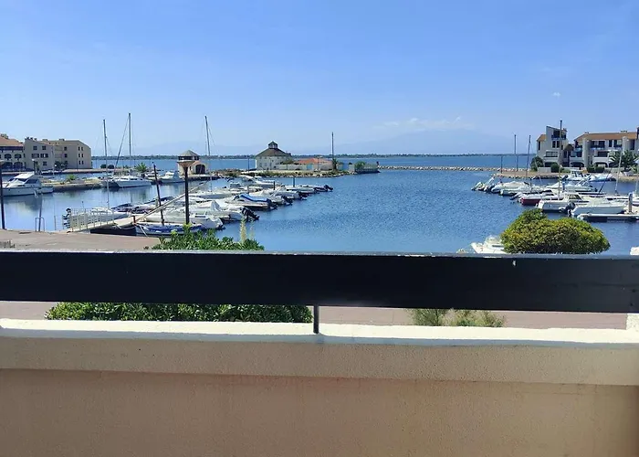 Apartment T3 Avec Balcon Et Parking, Acces Piscine, Espaces Sportifs - Fr-1-195-96